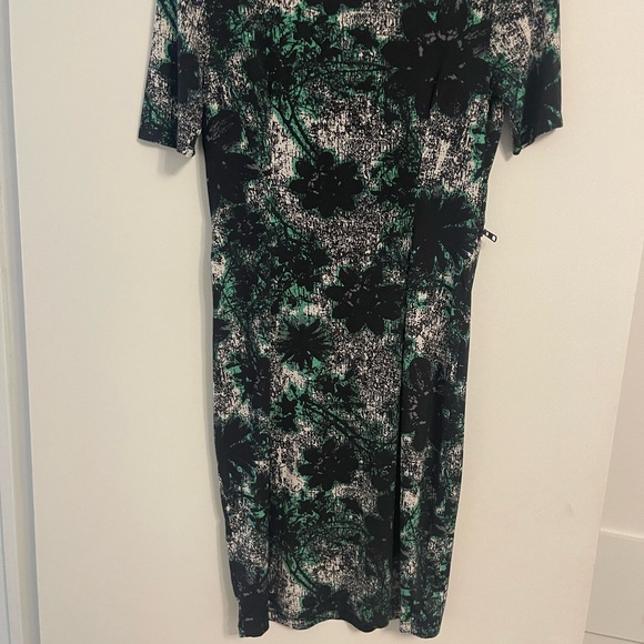 Philosophy Dress - Picture 2 of 5